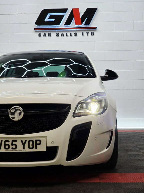Vauxhall Insignia 2.8 T V6 Vxr Supersport GV65YOP White #4