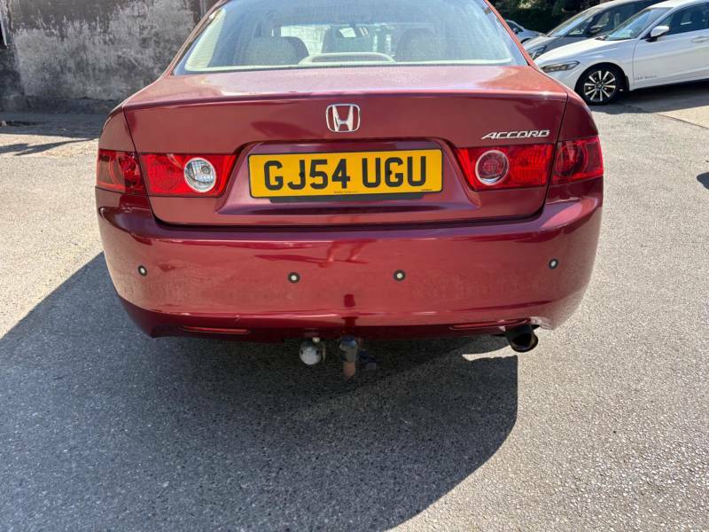 Honda Accord 2.0 I-vtec Executive Red #6
