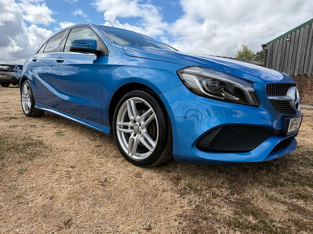 Mercedes-Benz A Class 2.1 A200d Amg Line Premium Plus Euro 6 Ss Blue #3