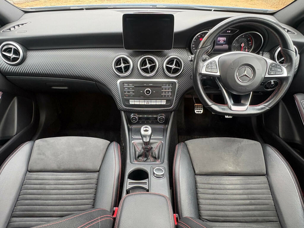 Mercedes-Benz A Class 2.1 A200d Amg Line Premium Plus Euro 6 Ss Blue #2