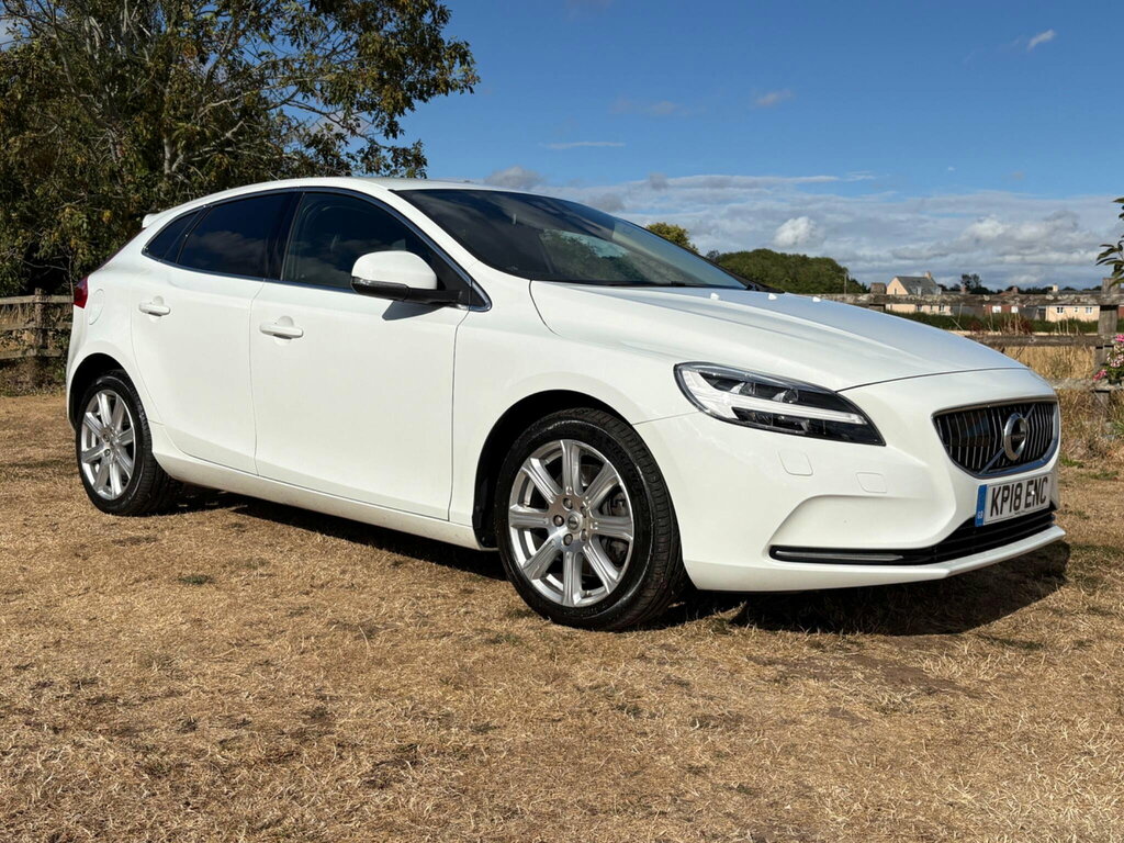 Volvo V40 1.5 T3 Inscription Euro 6 Ss White #3