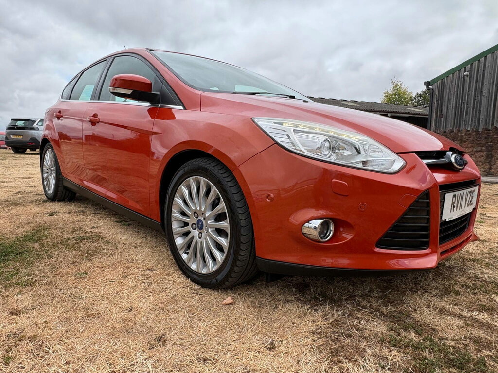 Ford Focus 1.6 Tdci Titanium X Euro 5 Ss Red #3