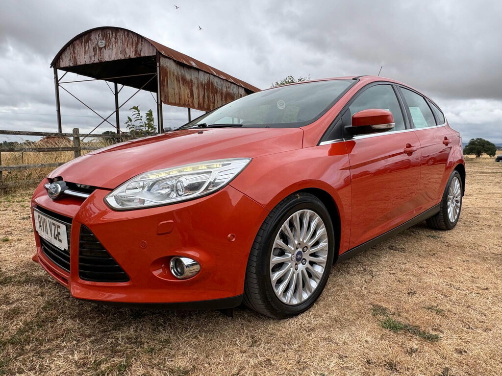 Ford Focus 1.6 Tdci Titanium X Euro 5 Ss Red