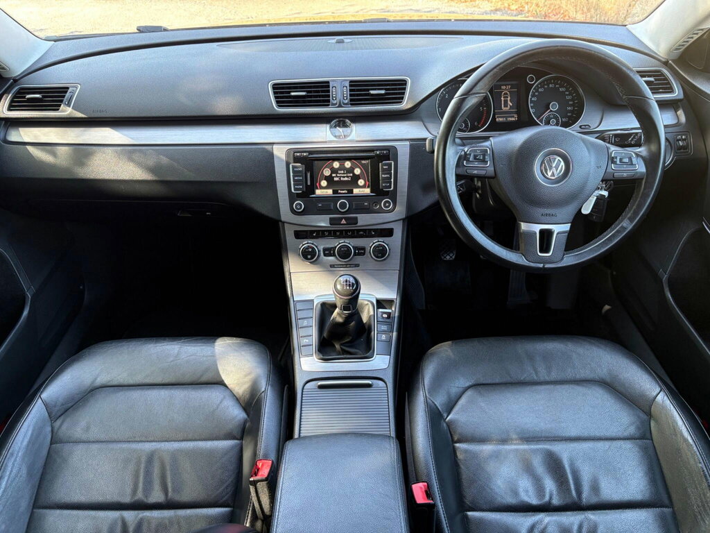 Volkswagen Passat 2.0 Tdi Bluemotion Tech Executive Euro 5 Ss Grey #2