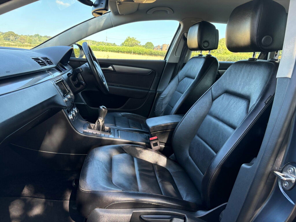 Volkswagen Passat 2014 64 Reg Estate 119,000 Miles 2.0L Au Red #13