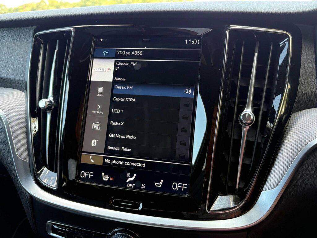 Volvo V60 Volvo Sportswagon 2.0 T4 190 R Design Plus A Blue #20