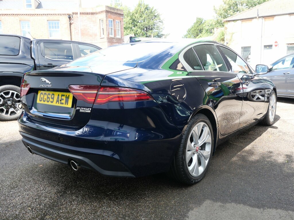 Jaguar XE 2.0 P250i S Euro 6 Ss 250 Ps Only 12 Blue #4