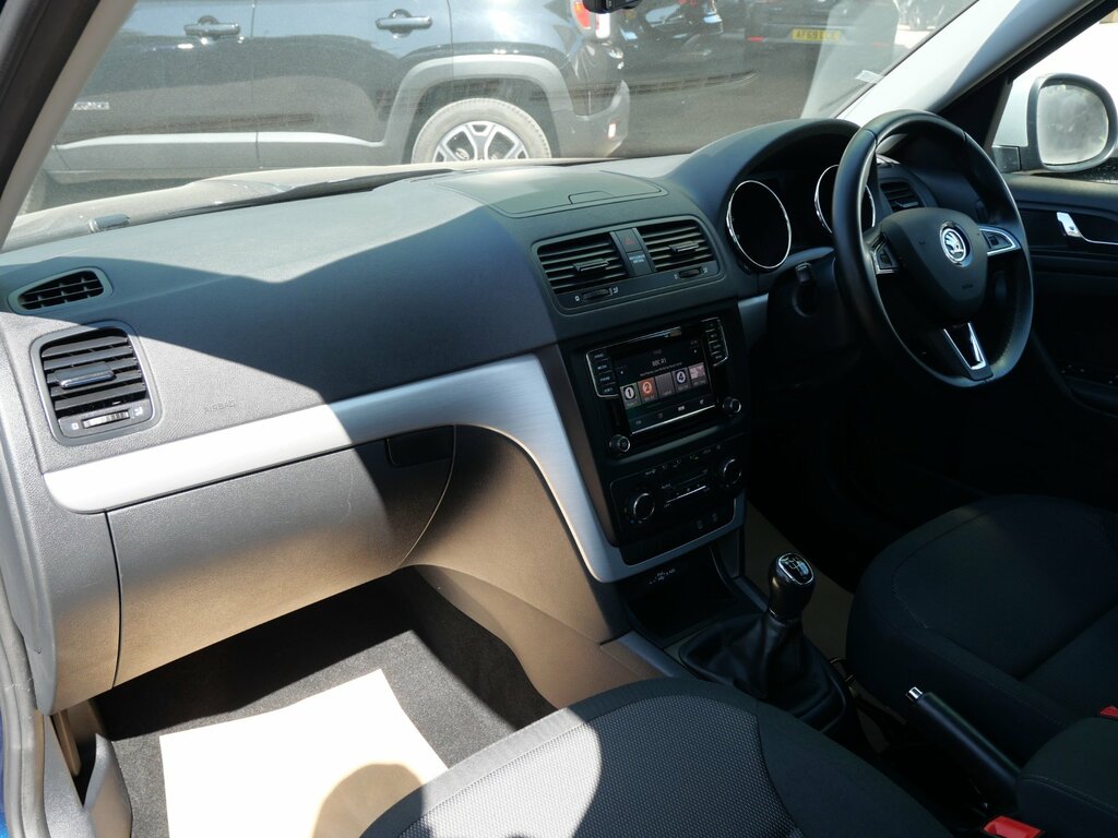 Skoda Yeti 2.0 Tdi Laurin Klement Beige #13