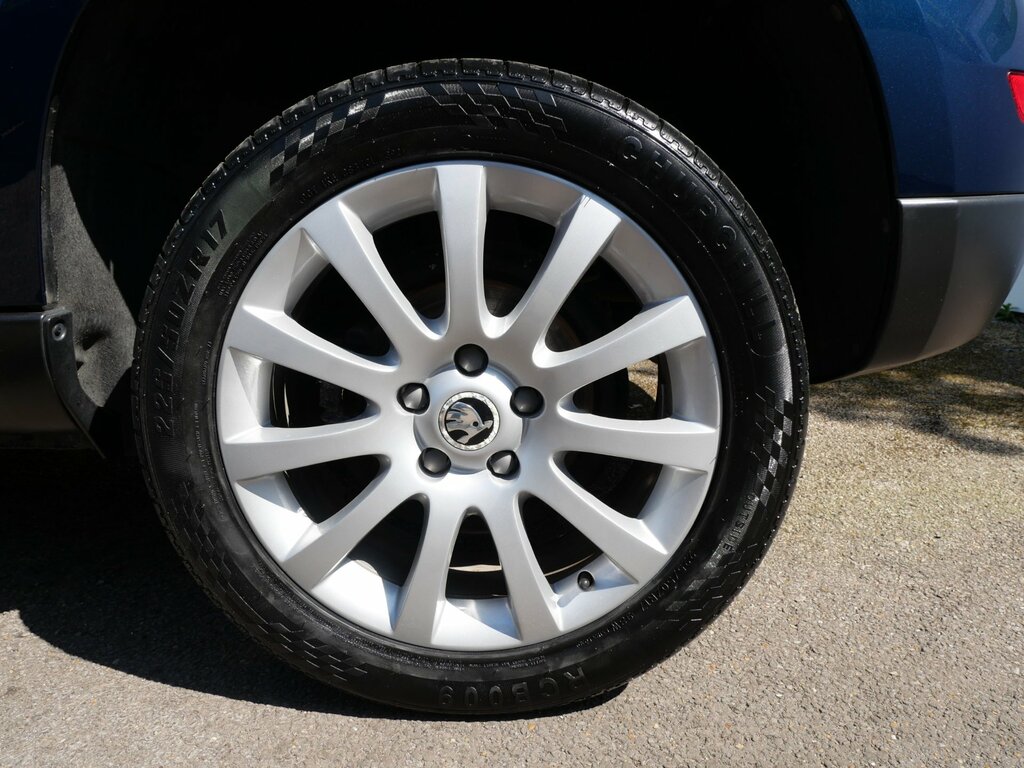 Skoda Yeti 2.0 Tdi Laurin Klement Beige #34