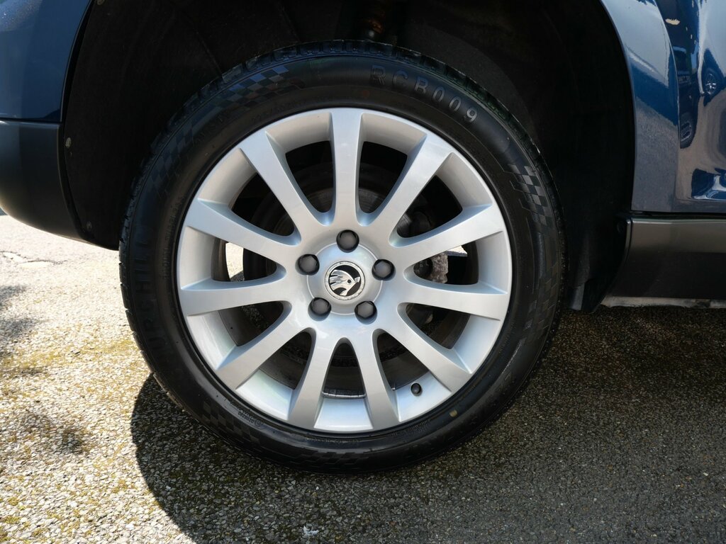 Skoda Yeti 2.0 Tdi Laurin Klement Beige #33
