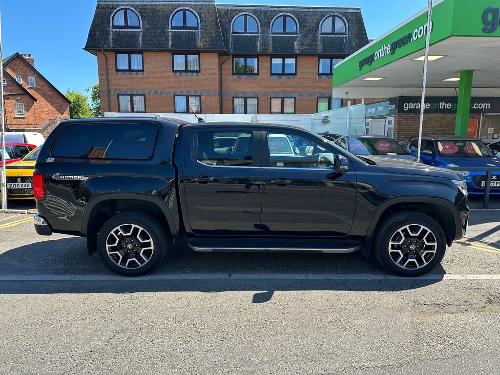 Volkswagen Amarok 3.0 Tdi V6 Style Pickup Double Cab 4Motion Eu Black #2