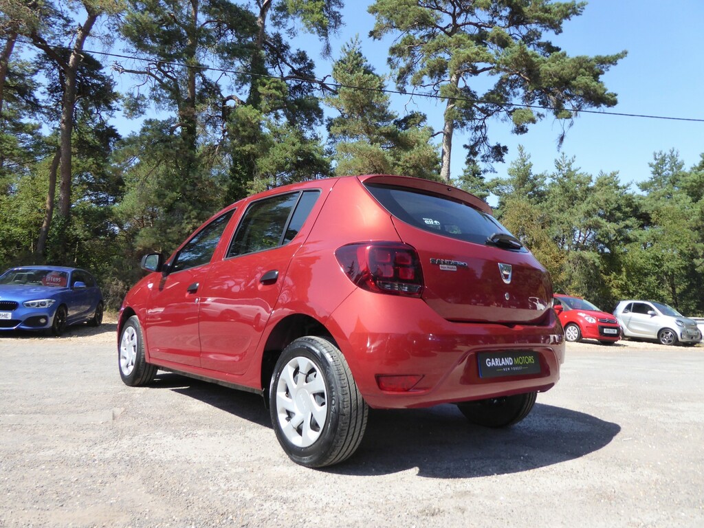 Dacia Sandero 1.0 Ambiance Sce 75 Red #2