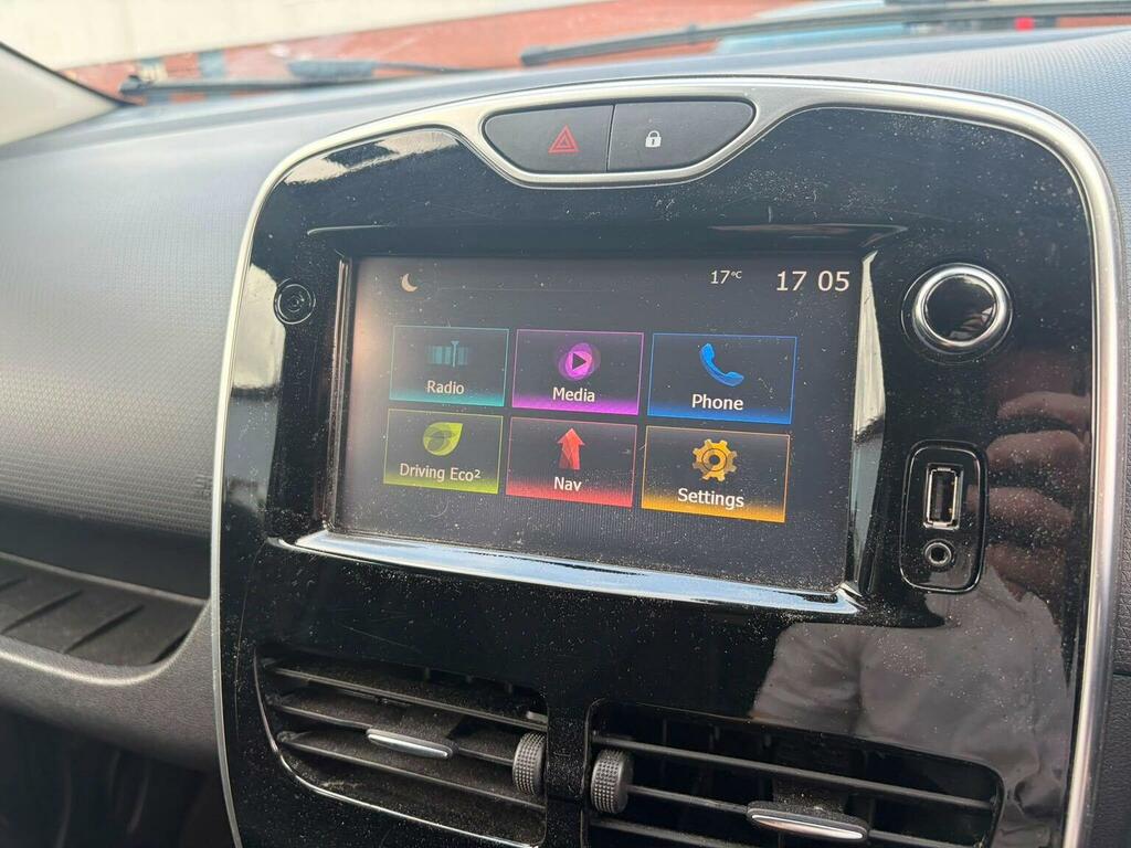 Renault Clio 1.2 16V Dynamique Nav Euro 6 Black #2