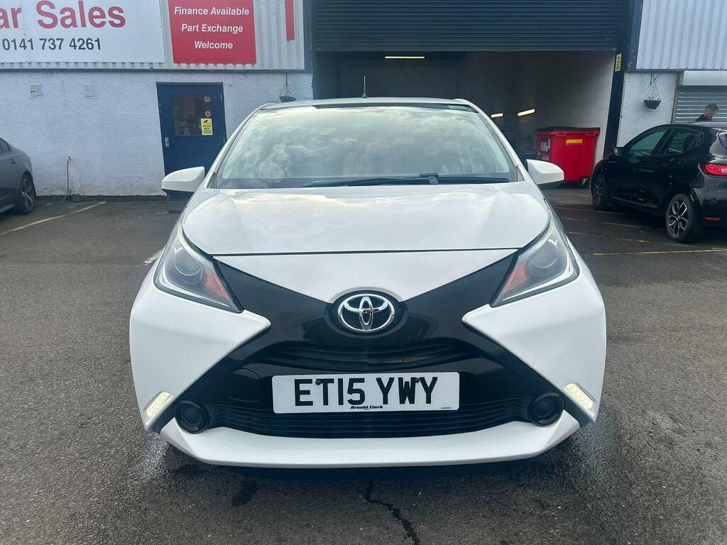Toyota Aygo 1.0 Vvt-i X-play Euro 5 Euro 5 White #3
