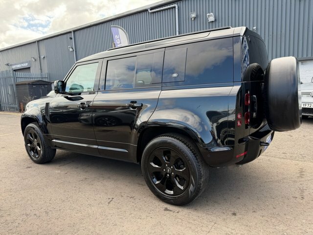 Land Rover Defender 110 3.0 D250 Mhev X-dynamic Se Suv 4Wd Black #4
