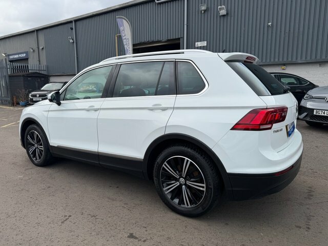 Volkswagen Tiguan 2.0 Tdi Bluemotion Tech Se Suv E White #5