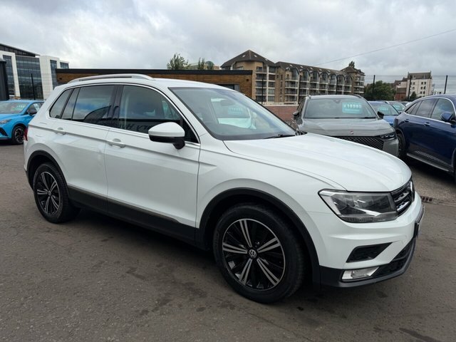 Volkswagen Tiguan 2.0 Tdi Bluemotion Tech Se Suv E White #2
