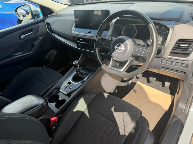 Nissan Qashqai 1.3 Dig-t Mhev N-connecta Suv Hybrid Xt Black #14