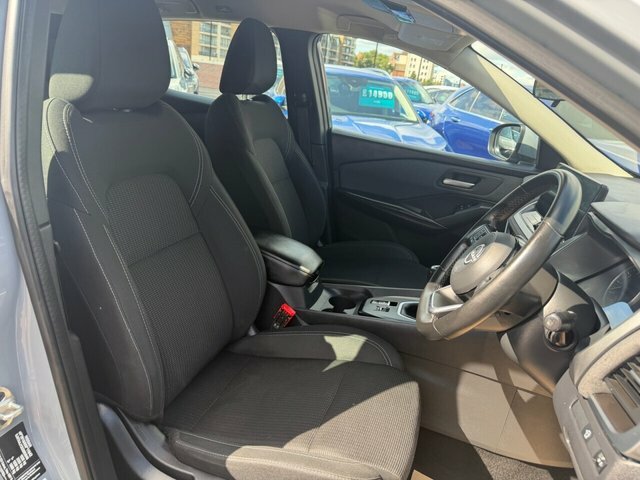 Nissan Qashqai 1.3 Dig-t Mhev N-connecta Suv Hybrid Xt Black #9