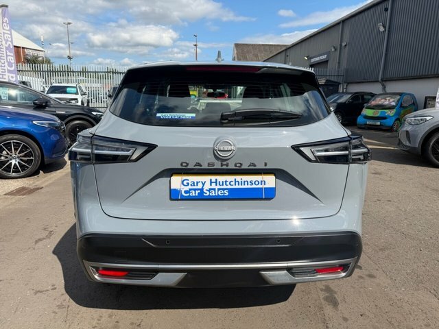 Nissan Qashqai 1.3 Dig-t Mhev Acenta Premium Suv Hybri Grey #4