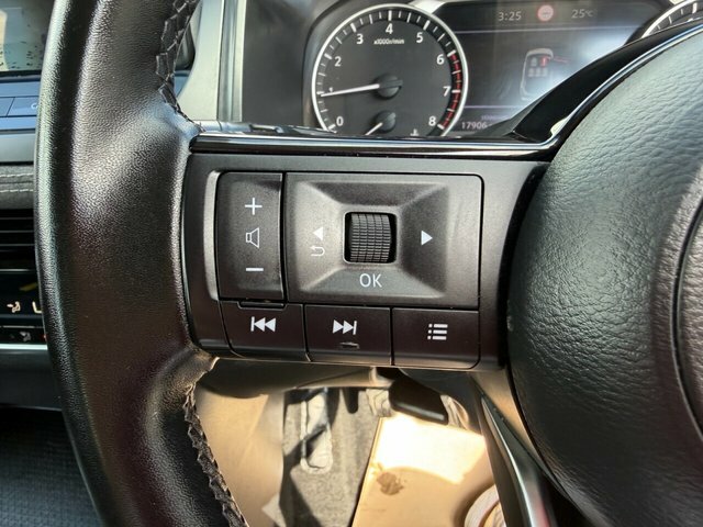 Nissan Qashqai 1.3 Dig-t Mhev N-connecta Suv Hybrid Xt Black #13