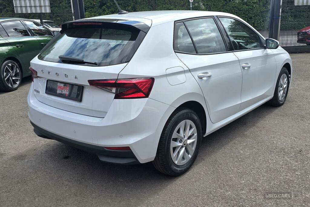 Skoda Fabia 1.0 Mpi 80 Se Comfort SJ23PUU White #3