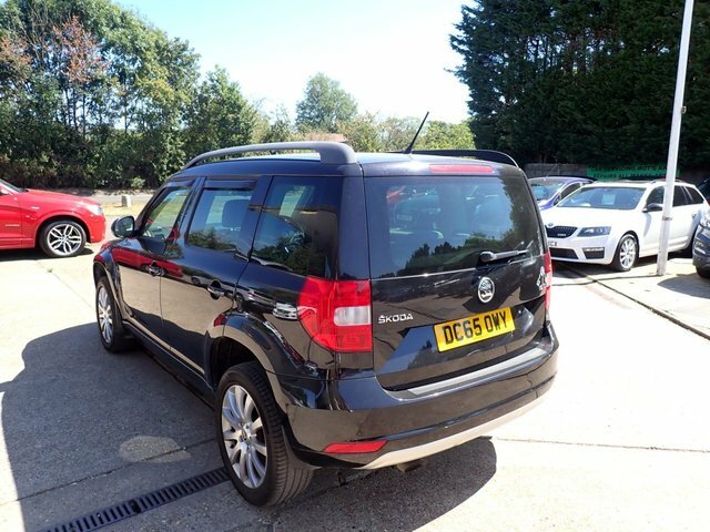 Skoda Yeti Suv Black #3