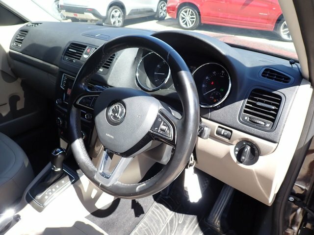 Skoda Yeti 1.2 Tsi Se Dsg 5-Door From 9,695 Retai Blue #8