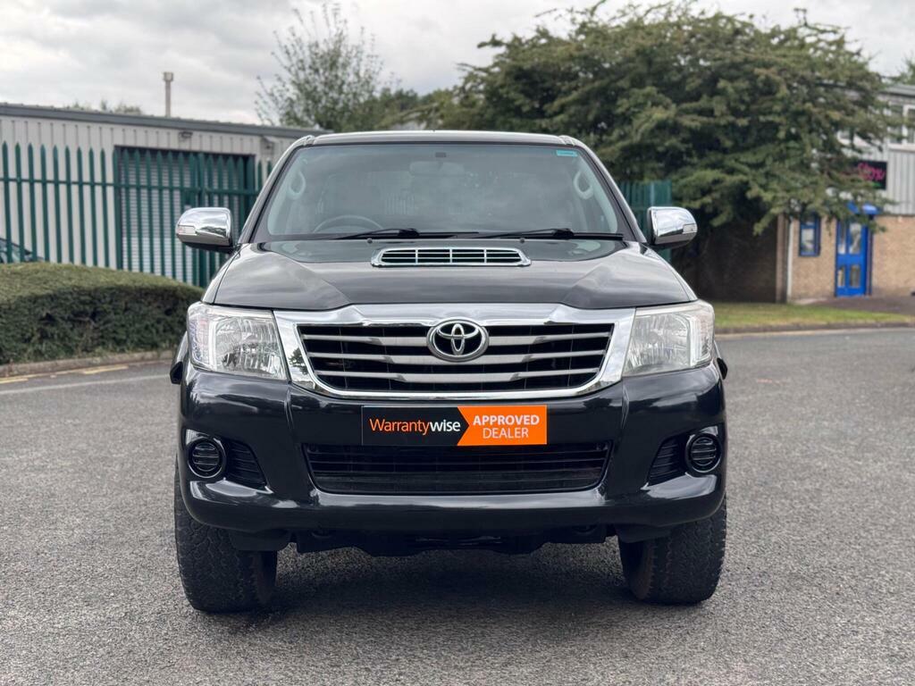 Toyota HILUX 3.0 D-4d Invincible 4Wd Black #2