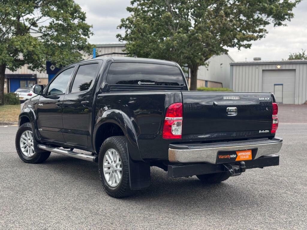 Toyota HILUX 3.0 D-4d Invincible 4Wd Black #5