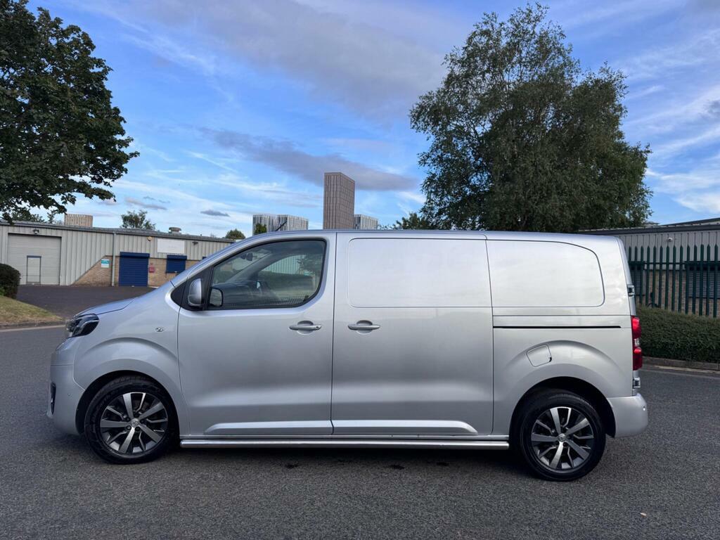 Toyota PROACE 2.0D Design Medium Panel Van Mwb Euro 6 S S Silver #4