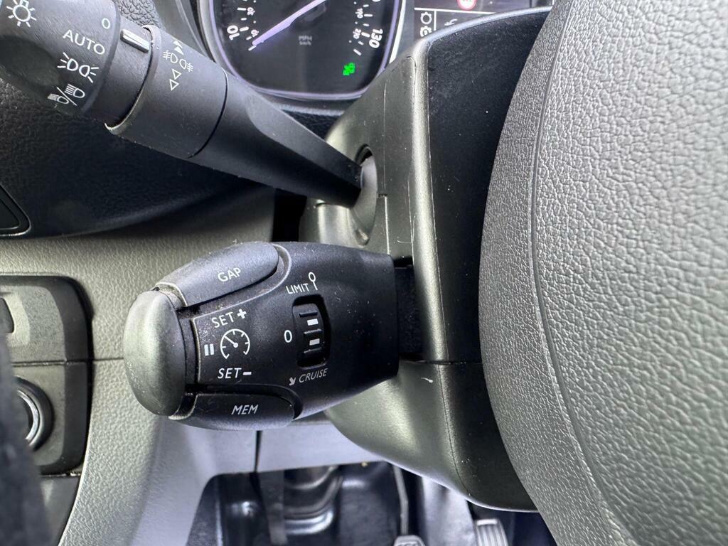 Toyota PROACE 1.6D 95 Comfort Van Silver #27