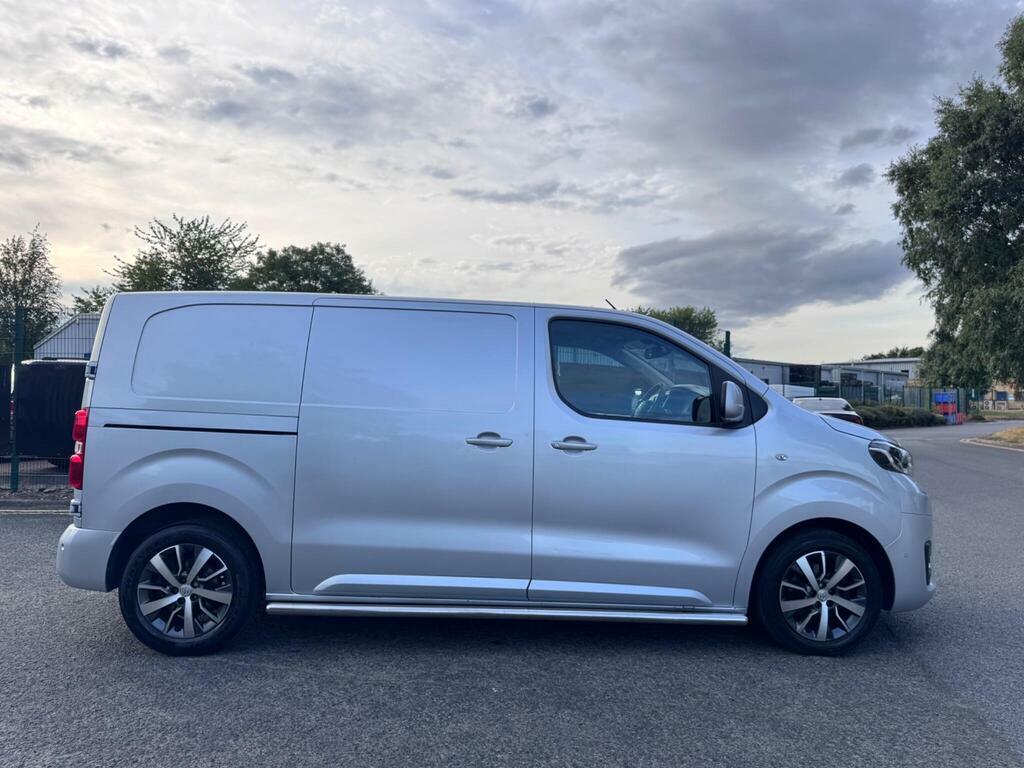 Toyota PROACE 1.6D 95 Comfort Van Silver #12