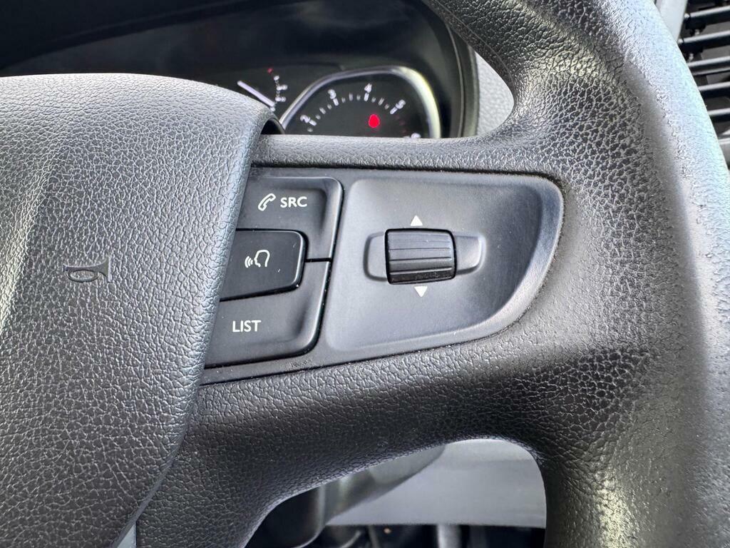 Toyota PROACE 1.6D 95 Comfort Van Silver #28