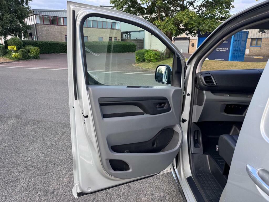 Toyota PROACE 1.6D 95 Comfort Van Silver #23