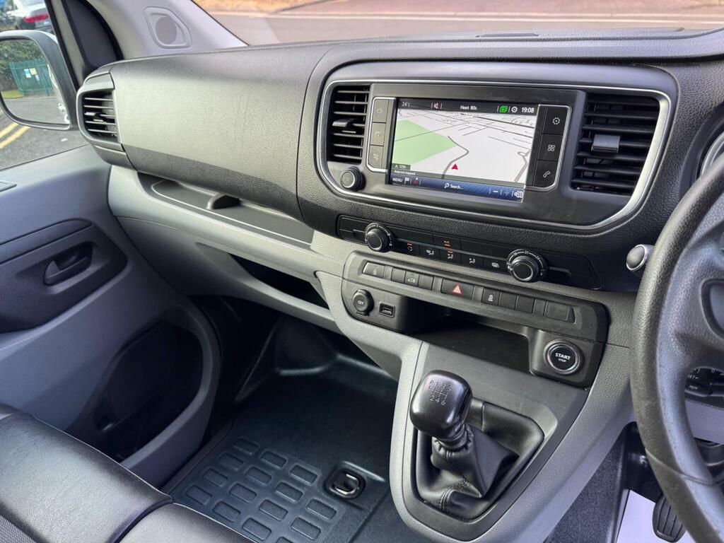 Toyota PROACE 1.6D 95 Comfort Van Silver #36