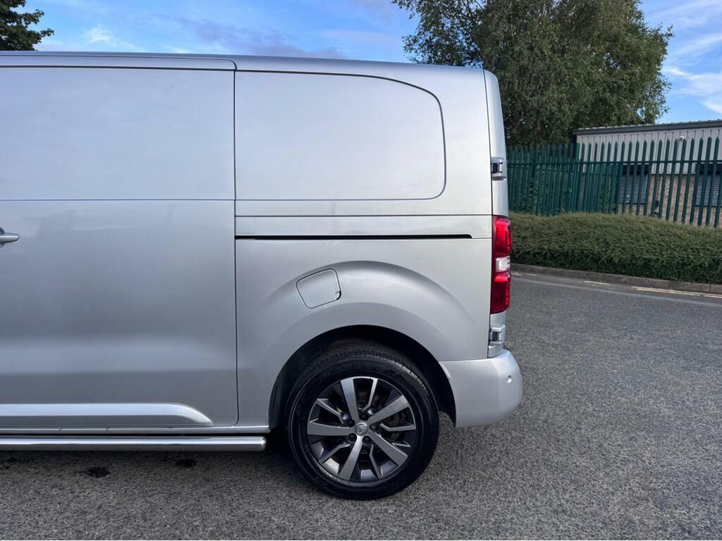 Toyota PROACE 2.0D Design Medium Panel Van Mwb Euro 6 S S Silver #5