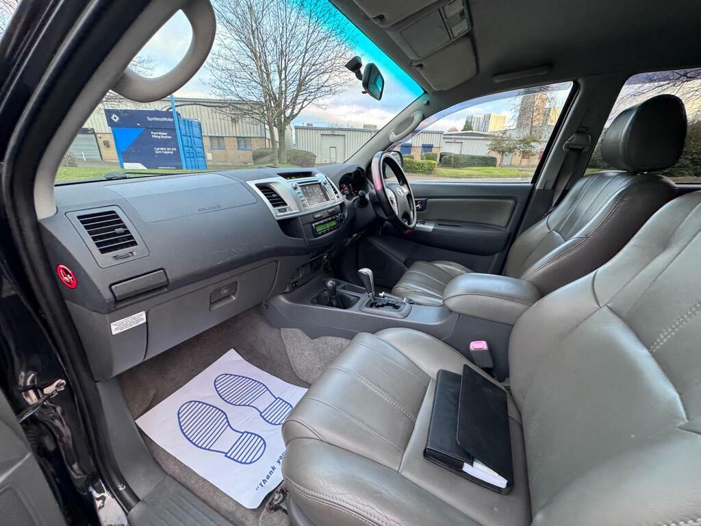 Toyota HILUX 3.0 D-4d Invincible 4Wd Grey #18