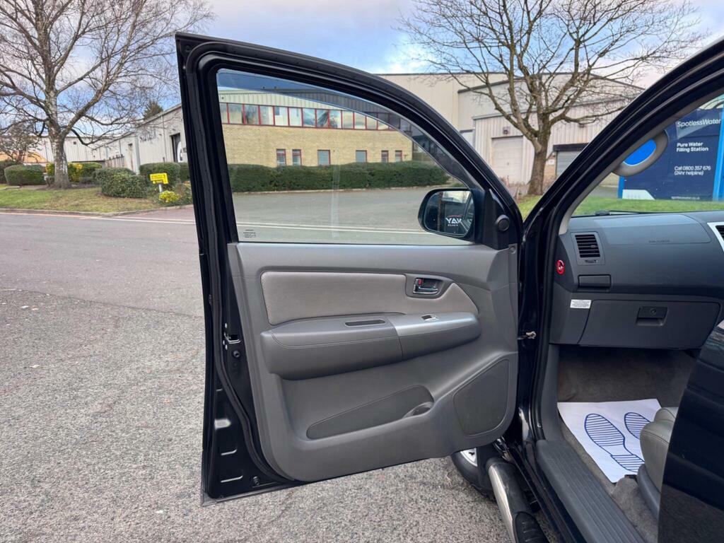 Toyota HILUX 3.0 D-4d Invincible 4Wd Grey #15