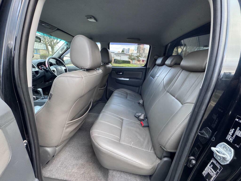 Toyota HILUX 3.0 D-4d Invincible 4Wd Grey #20