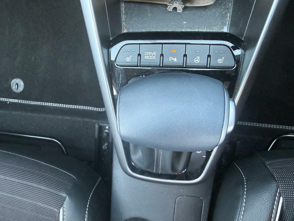 Kia Stonic 1.0 T-gdi Mhev Gt-line S Suv Hybrid Dct Black #9