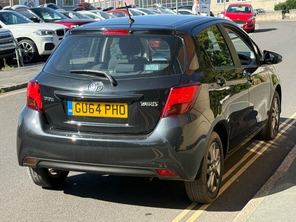 Toyota Yaris 1.3L Icon Black #6