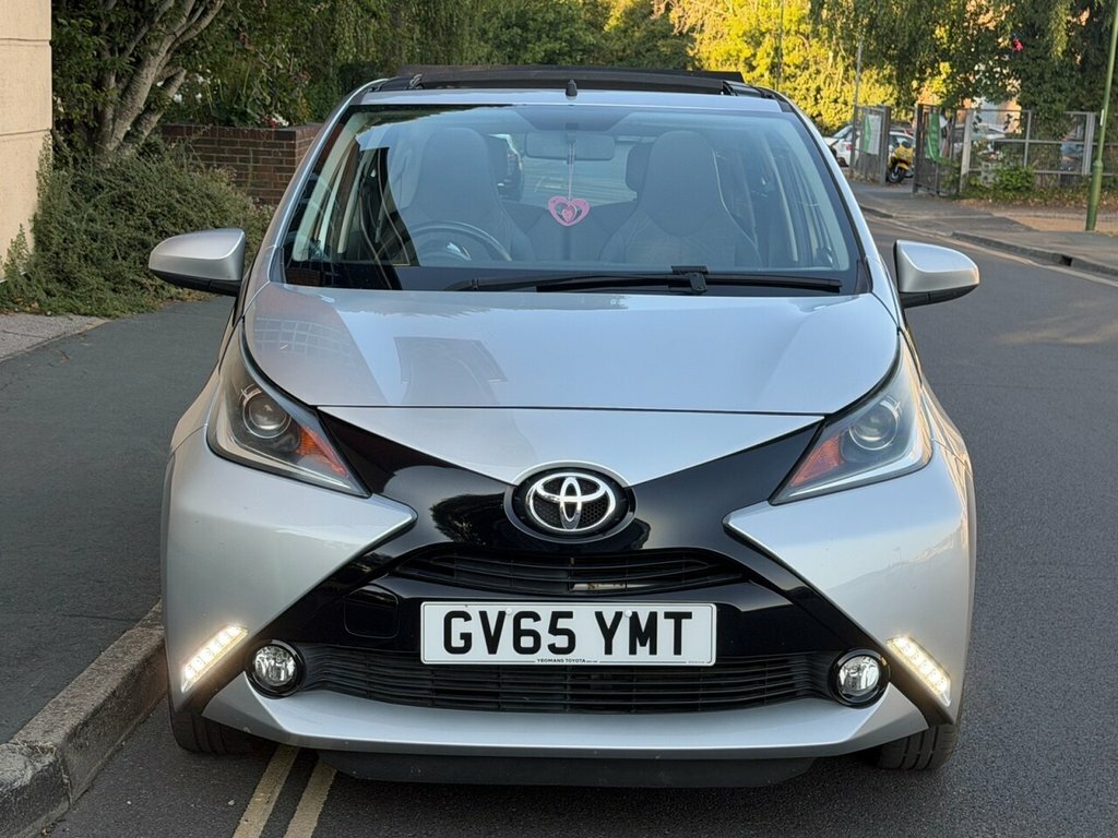 Toyota Aygo 1.0 Vvt-i X-clusiv 2 Tss Grey #3