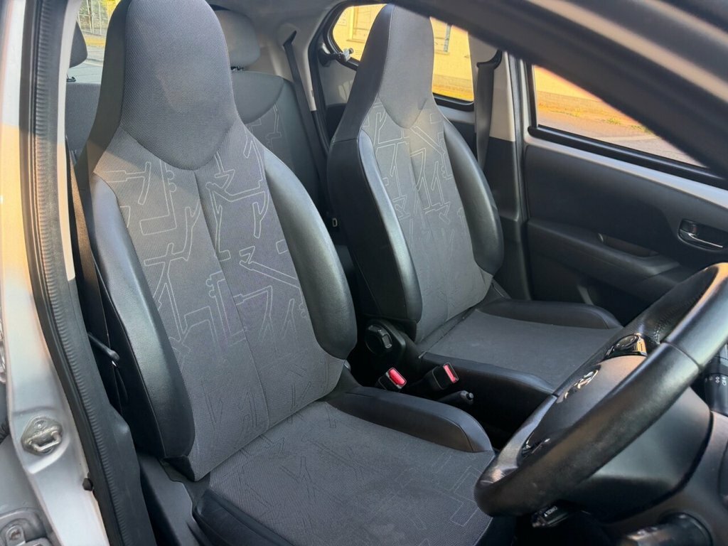 Toyota Aygo 1.0 Vvt-i X-clusiv 2 Tss Grey #9