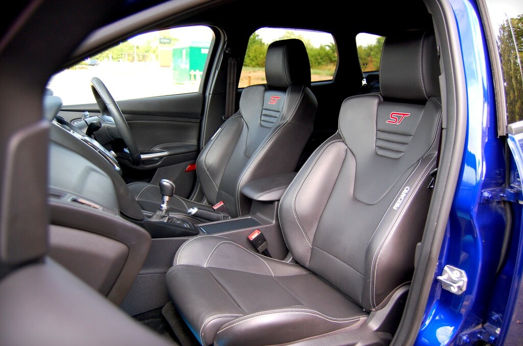 Ford Focus St-3 2.0 Ecoboost - Rare Estate Model - 27 800 Mil Blue #4