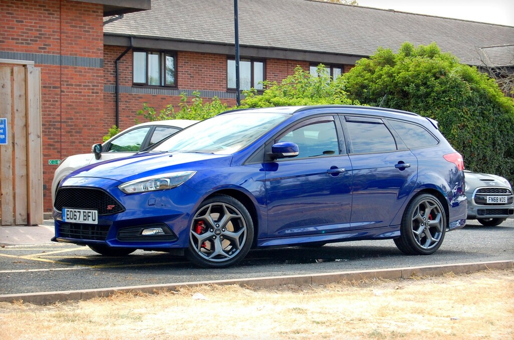 Ford Focus St-3 2.0 Ecoboost - Rare Estate Model - 27 800 Mil Blue #5