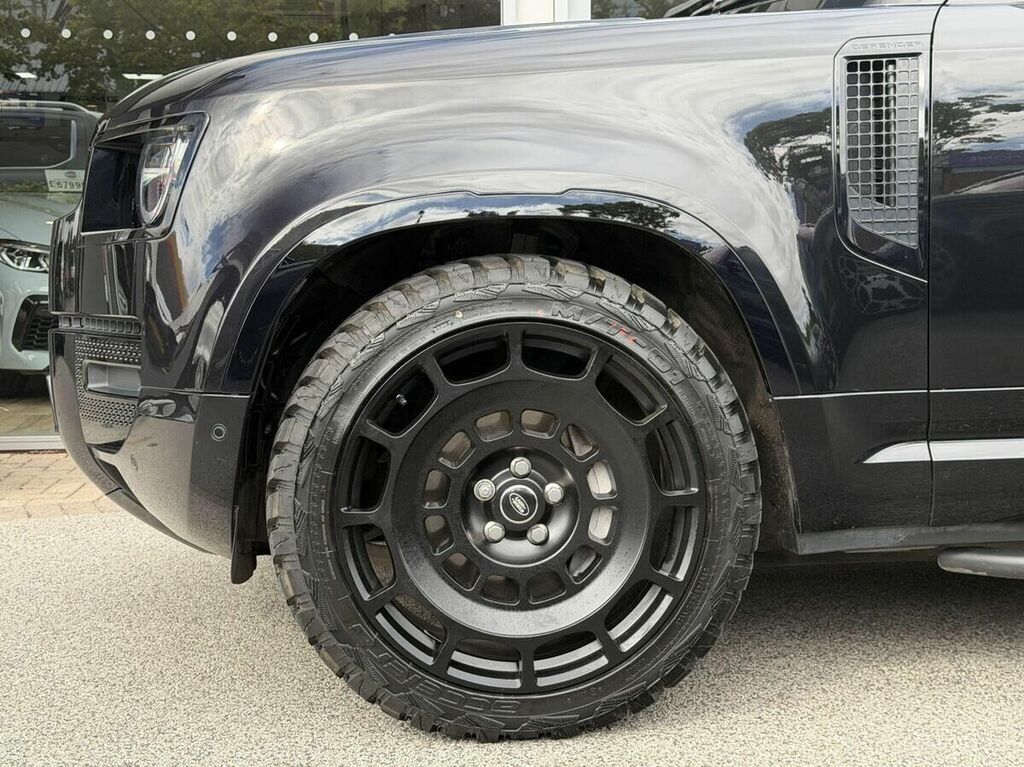 Land Rover Defender 110 2.0 P400e 15.4Kwh X-dynamic Se Suv Plug LG23ZHY Black #3