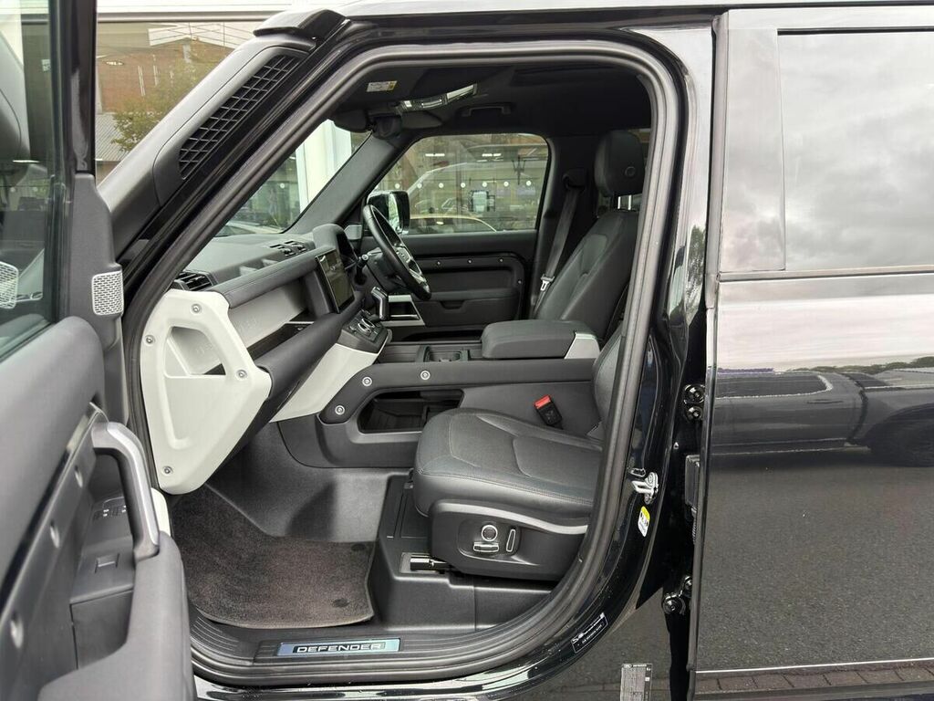 Land Rover Defender 130 3.0 D300 Outbound 130 Grey #14