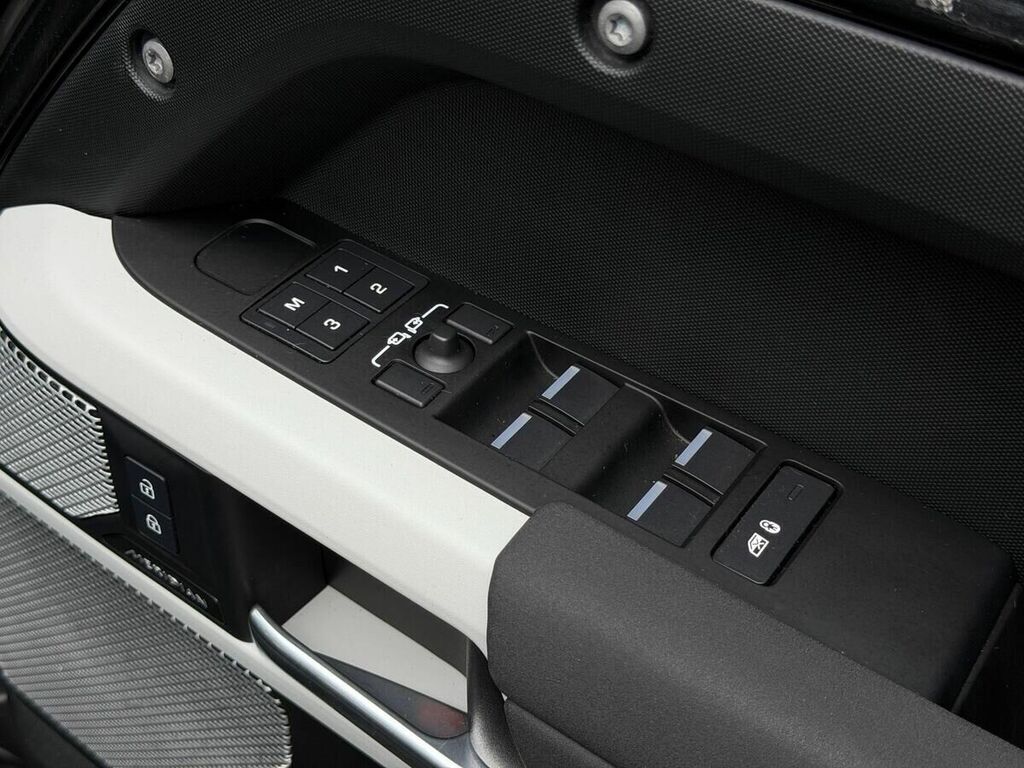 Land Rover Defender 130 3.0 D300 Outbound 130 Grey #30
