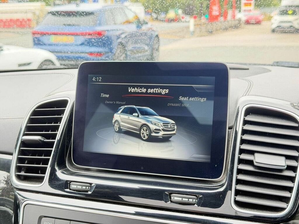 Mercedes-Benz GLE Class 350D 4Matic Amg Line 9G-tronic Blue #34